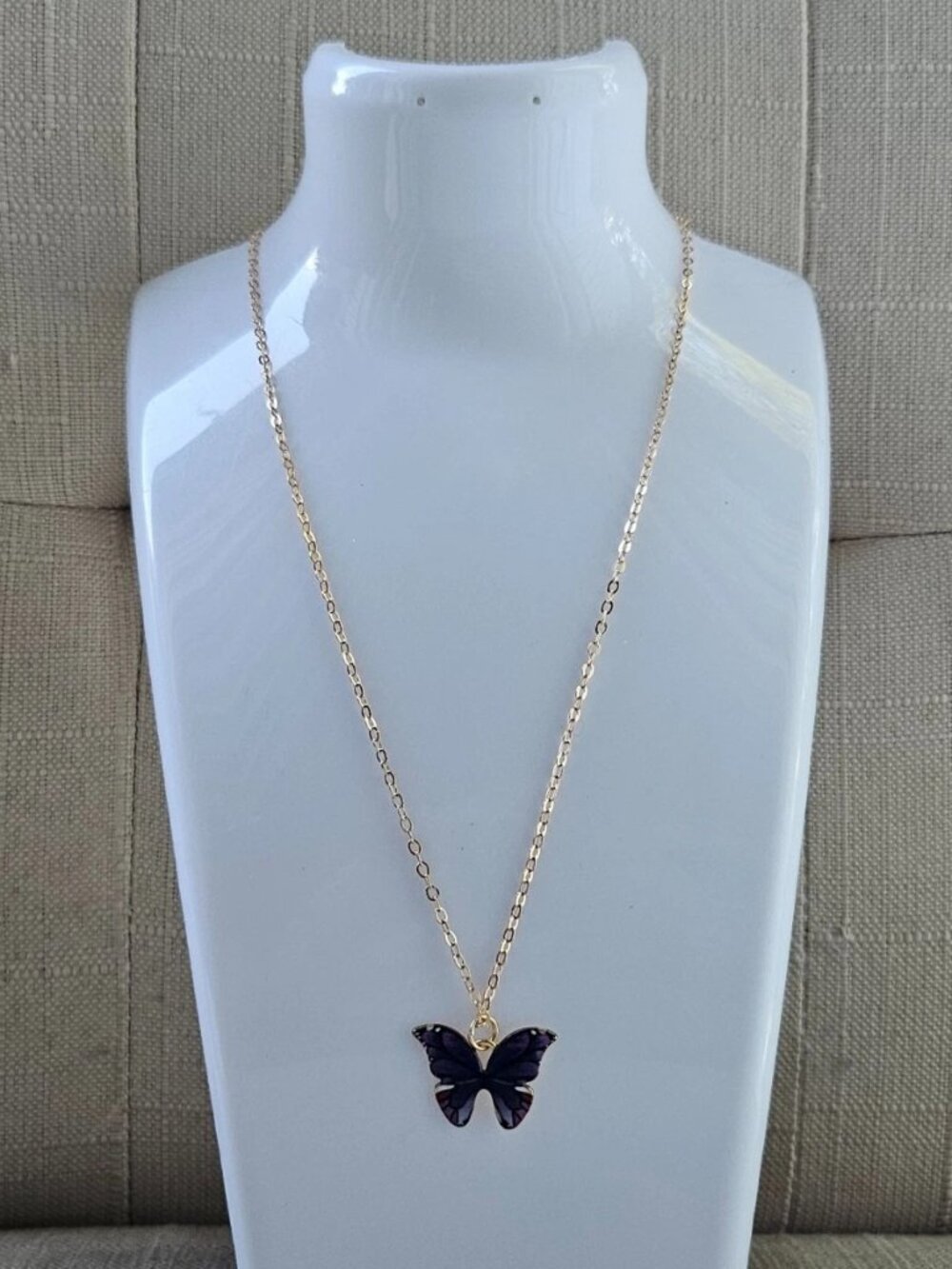 Purple Butterfly Pendant Necklace Fashion Jewelry Gold Tone Chain Necklace - Picture 3 of 11